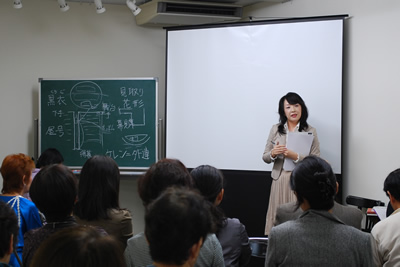 坂東亜矢子さんが初級に加えて今回初の中級講座も開催。大変盛り上がり、聞きごたえのある講座でした。