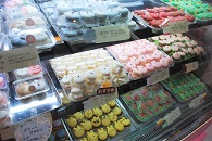 KIM'S DRUGSTORE（旧韓流百貨店）／OVERMACARON